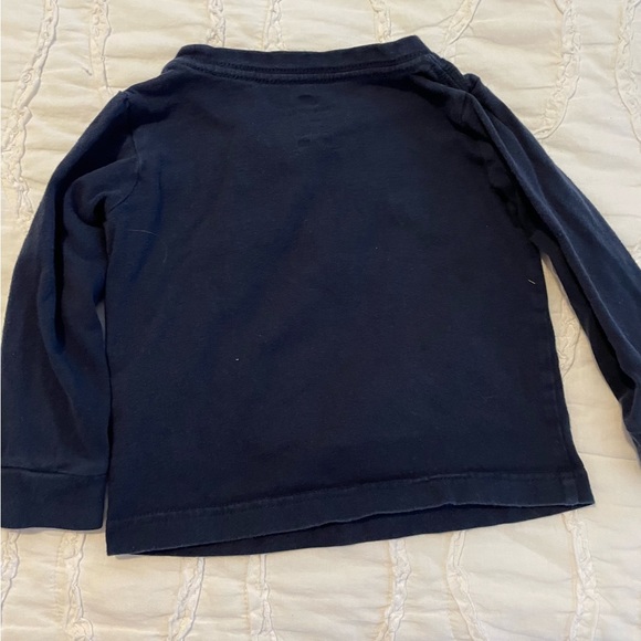 Nike toddler long sleeve shirt - Picture 2 of 2